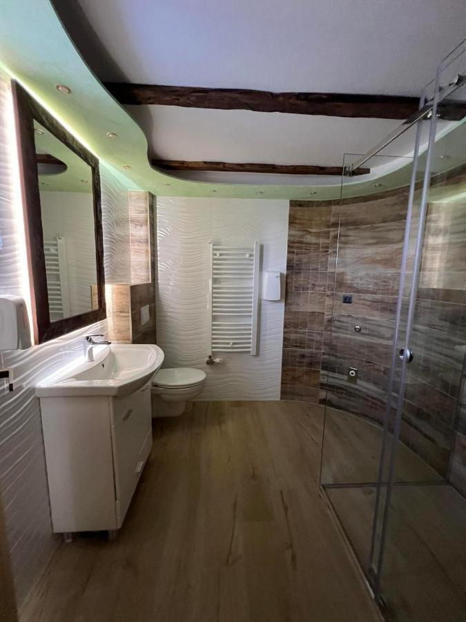 Motel Pizzeria Actros Nova Topola المظهر الخارجي الصورة